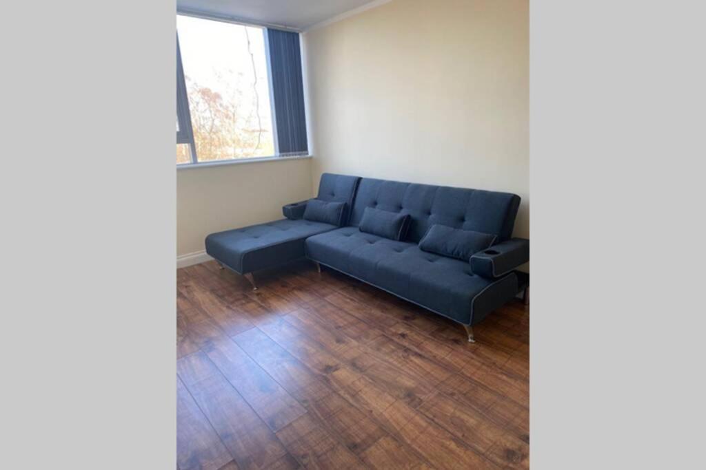 3 Bed Contemporary Crewe Apartment Exterior foto